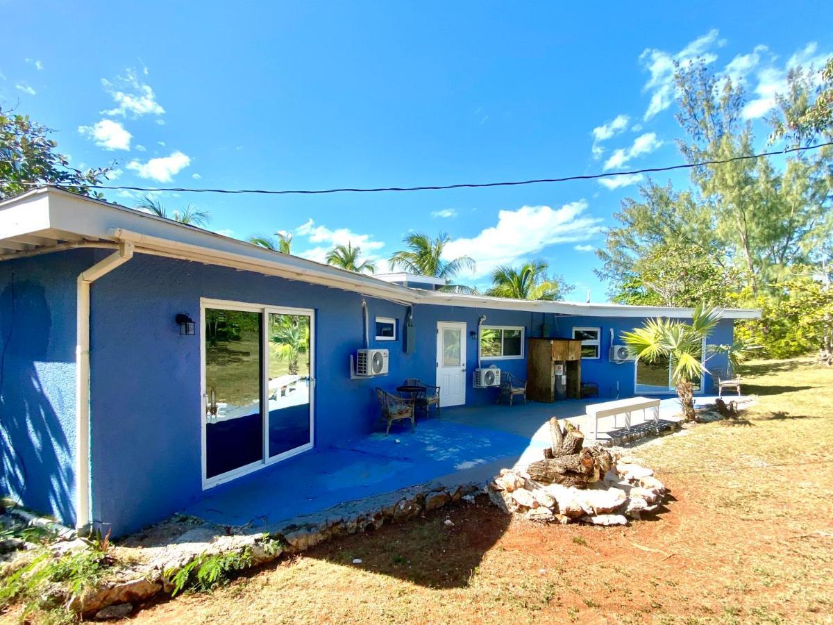 The Sunset Cove And Rainbow Room Alice Town  Exterior photo